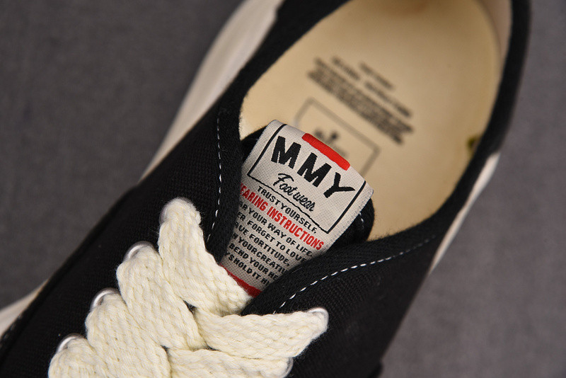 maison mihara yasuhiro sneaker