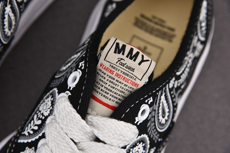 maison mihara yasuhiro sneaker
