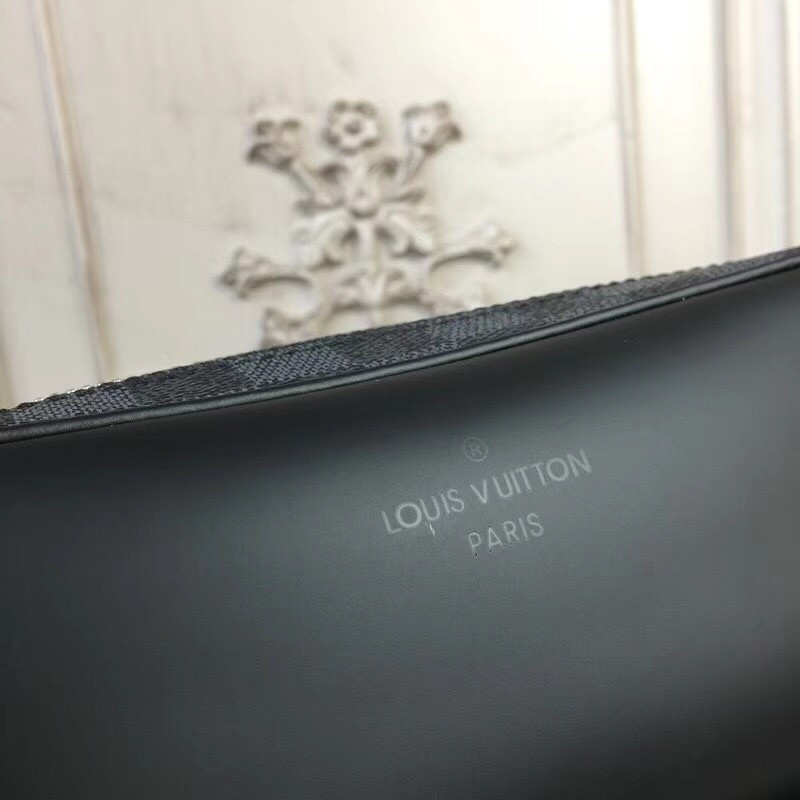 LVT PURSE