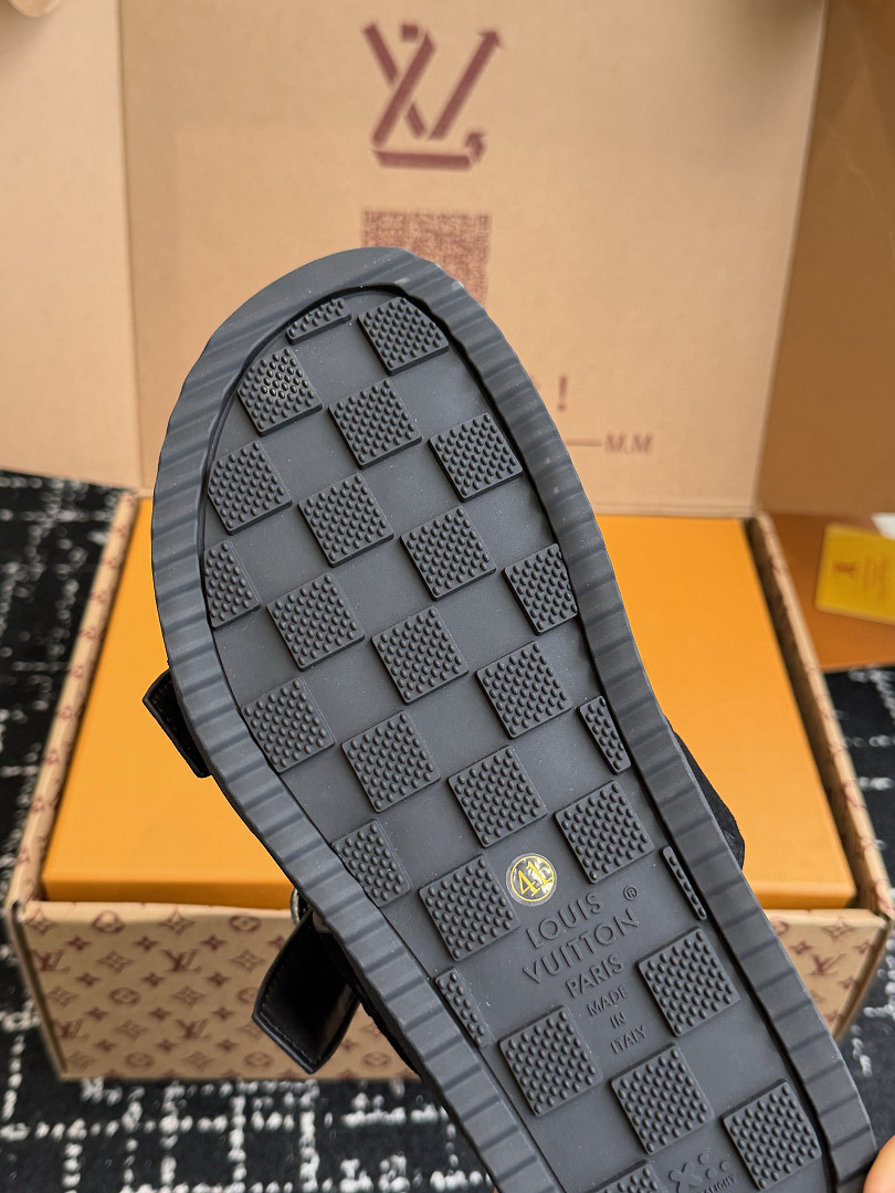LVT SANDALS