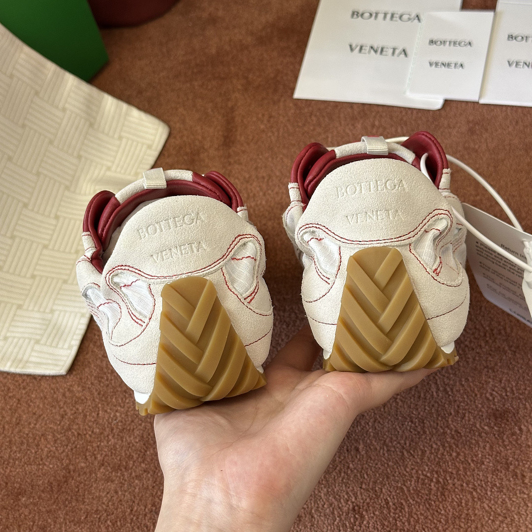 B0tt*ga Ven*ta Sneaker