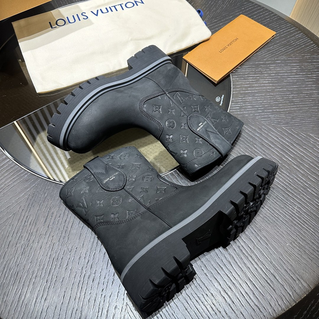 LVT BOOTS