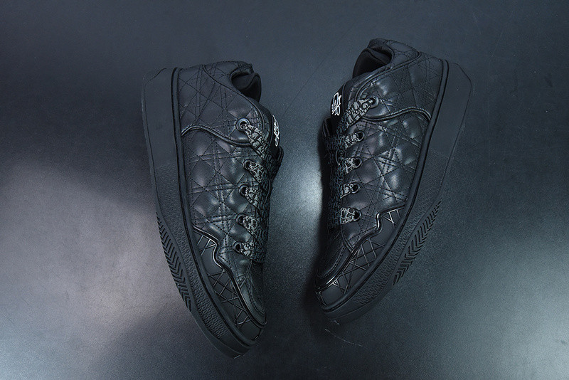 dio* sneaker