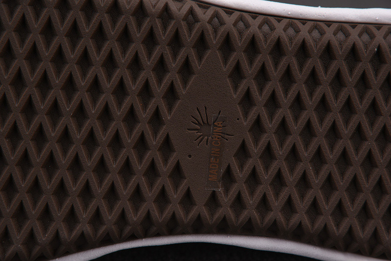 maison mihara yasuhiro sneaker