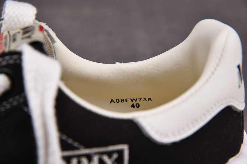 maison mihara yasuhiro sneaker