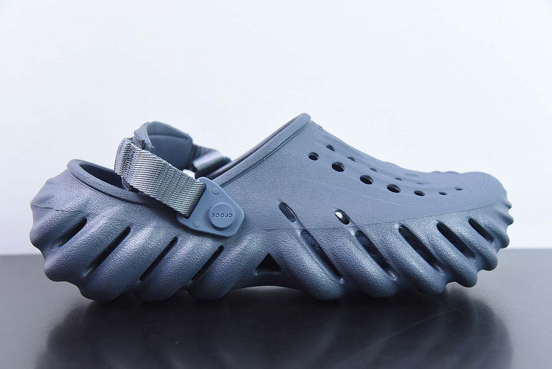 crocs echo clog storm
