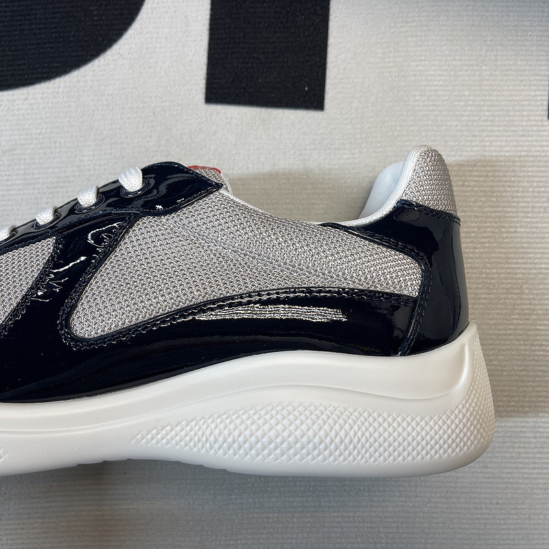 pr sneaker