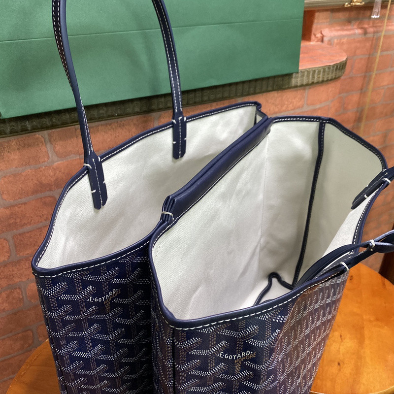 GOYARD PURSE