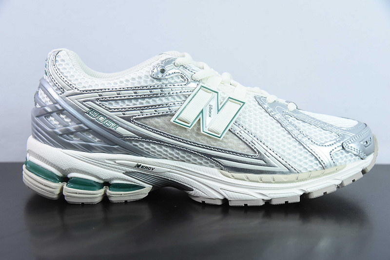 new balance sneaker