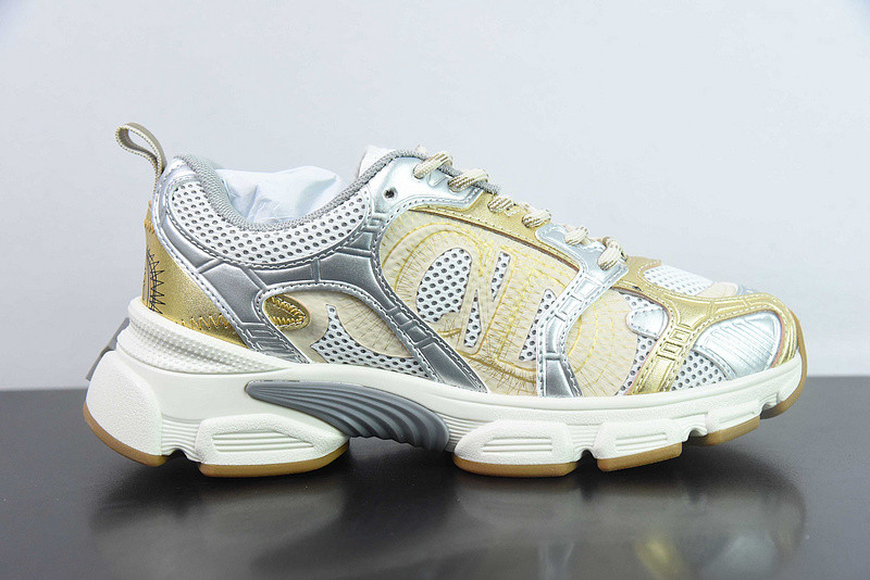 dio* sneaker