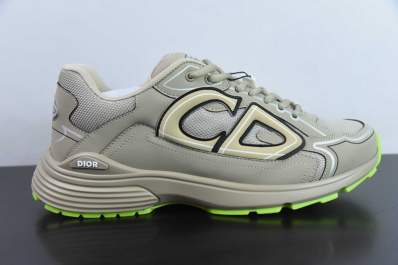 dio* sneaker