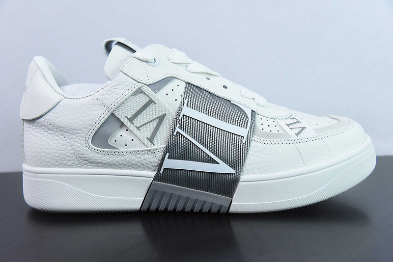 valentino sneaker