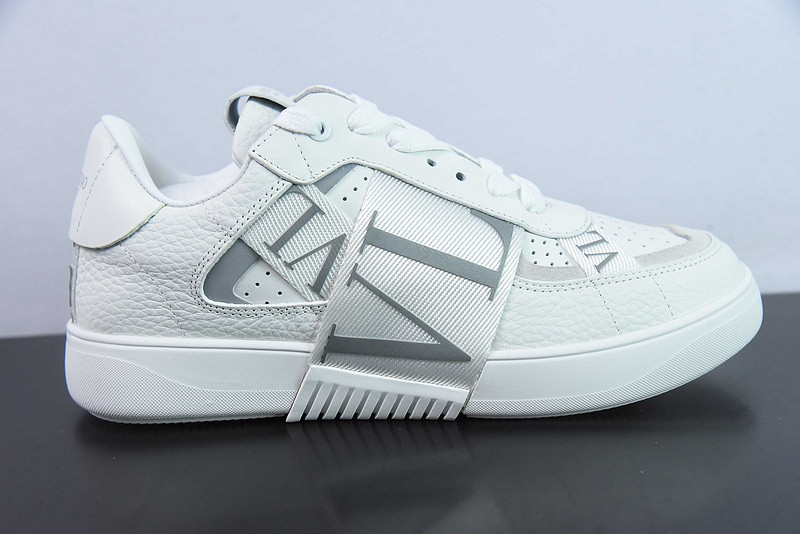 valentino sneaker