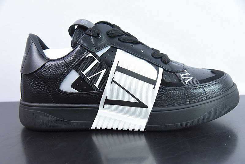 valentino sneaker
