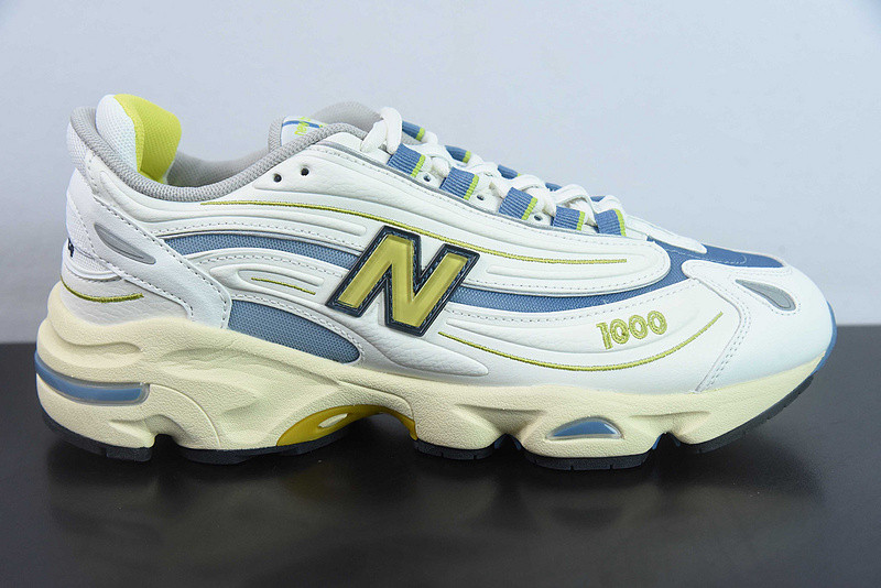 NEW BALANCE SNEAKER