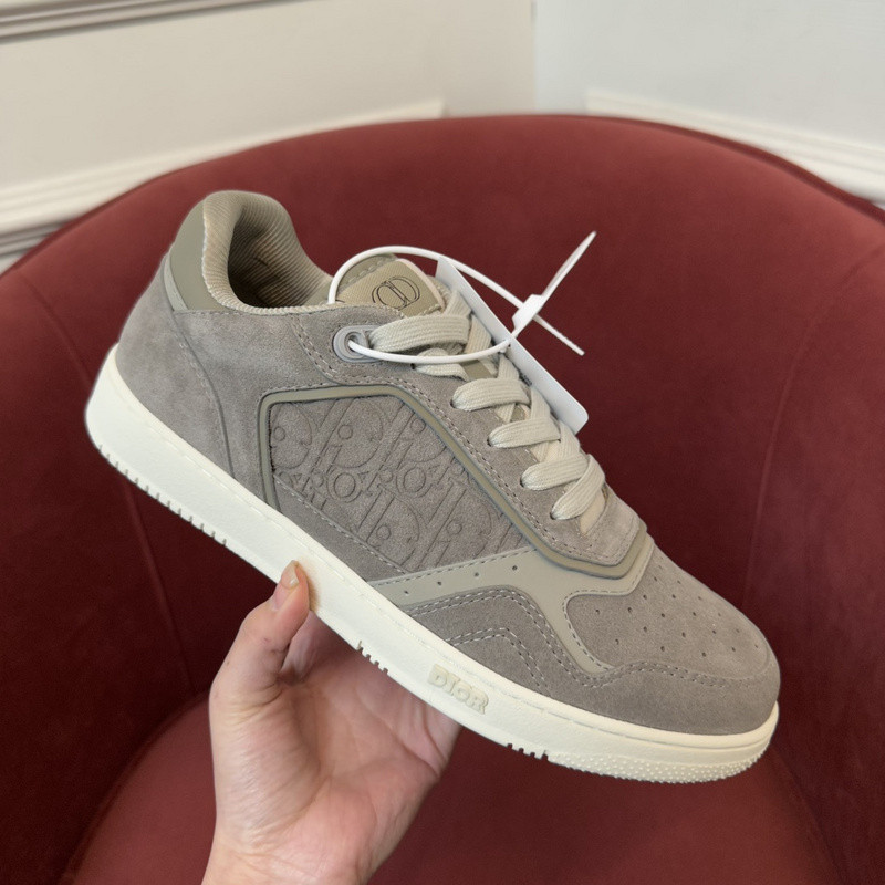 DIO* SNEAKER