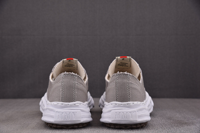 Ma1s0n mihara yasuhiro sneaker