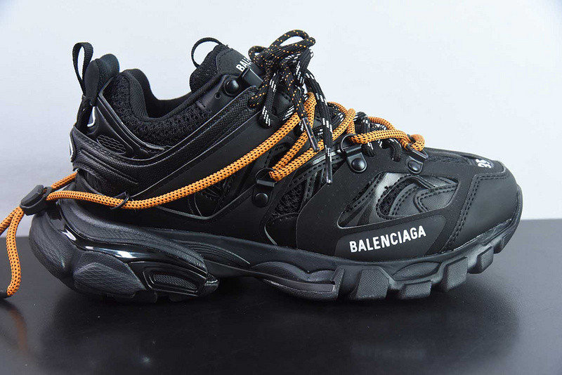 BC TRACK SNEAKER