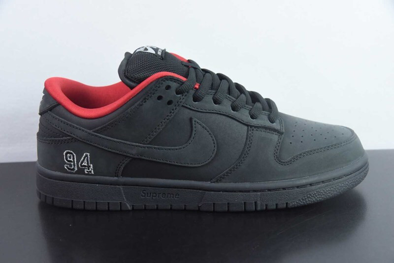 Svp*me x nike sb dunk low black hq8487-001