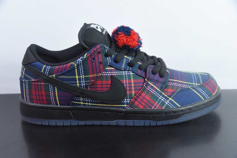 Nardwuar Nike SB Dunk Low II1493-600