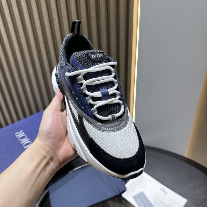 DIO* SNEAKER