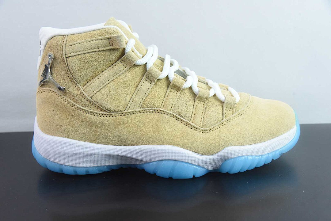 Air Jordan 11 "Football Blue" IO8960-707