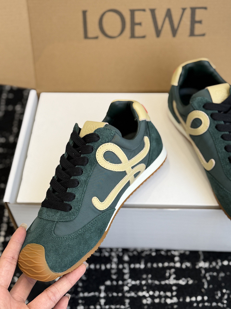 L0ew* Sneaker