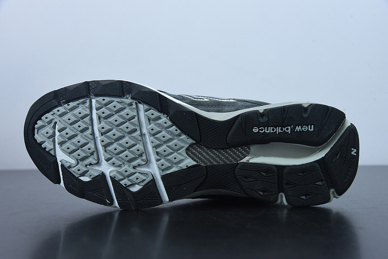 new balance sneaker