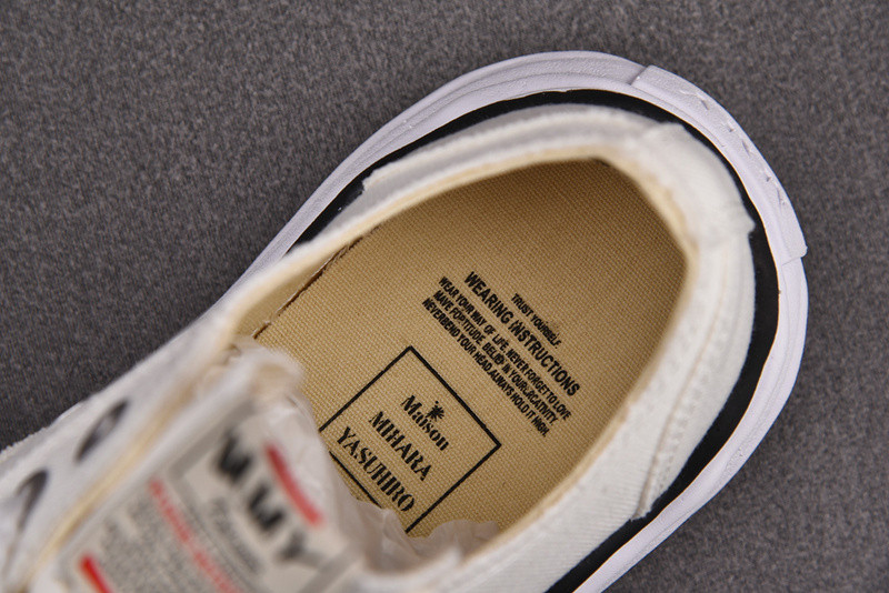 maison mihara yasuhiro sneaker