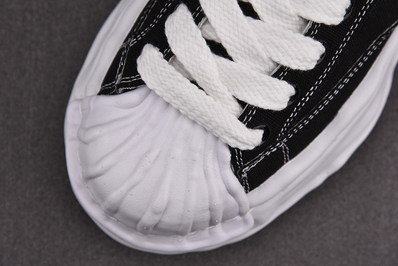 maison mihara yasuhiro sneaker