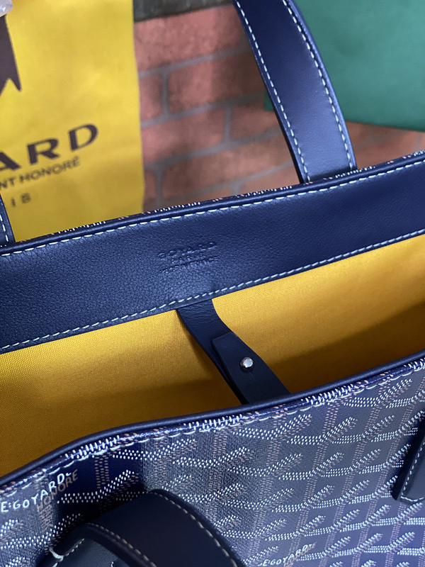 GOYARD PURSE