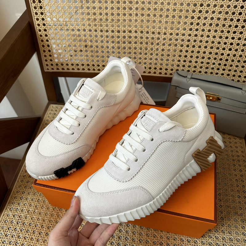 H**mes sneaker