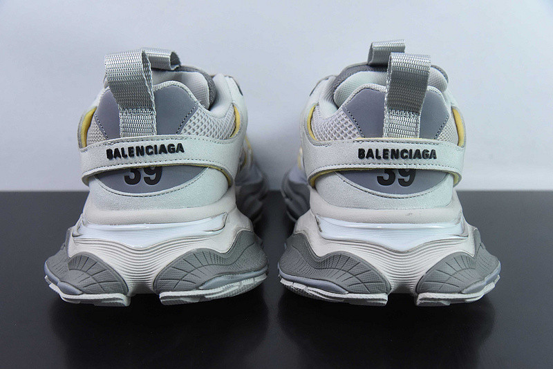 bc xl sneakers
