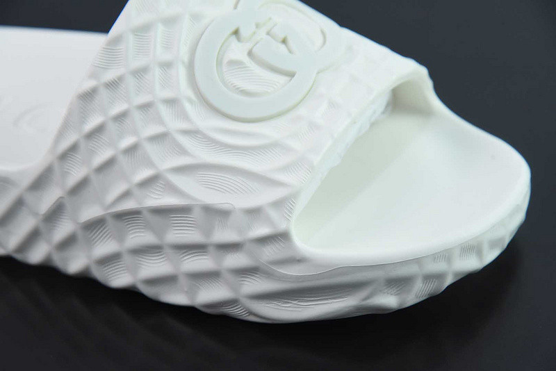 GUCCI SANDALS