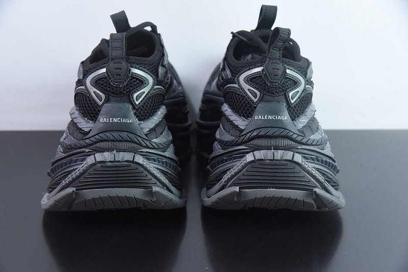 BC XL SNEAKERS