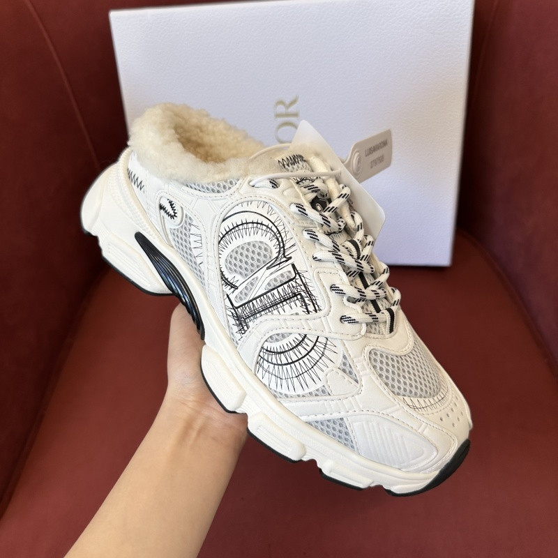 DIO* SNEAKER