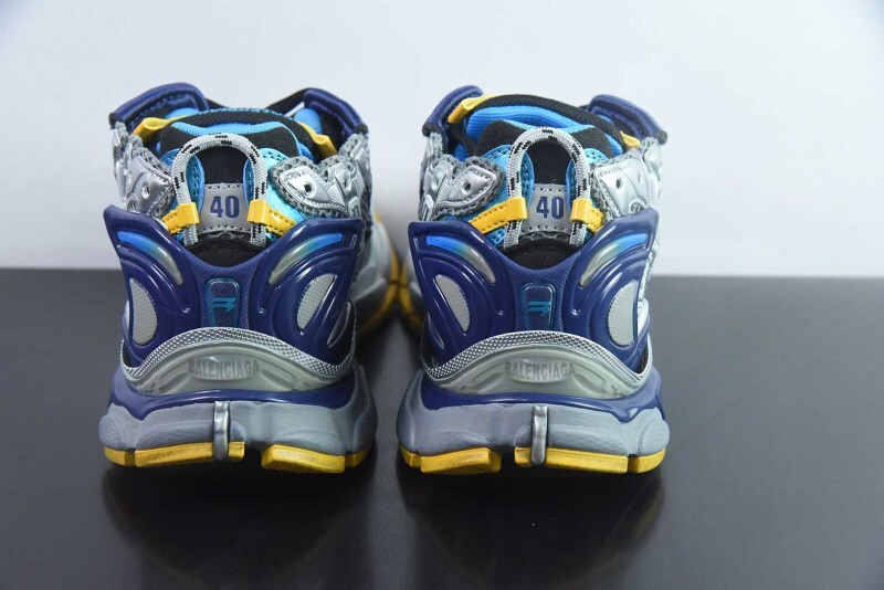 Ba1en*iaga Runner Sneaker