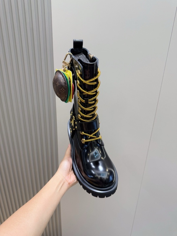 LVT BOOTS
