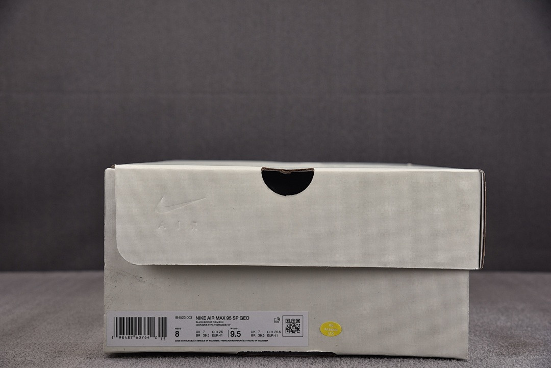 Undefeated x Nike Air Max 95 Bright Crimson IB4523-003