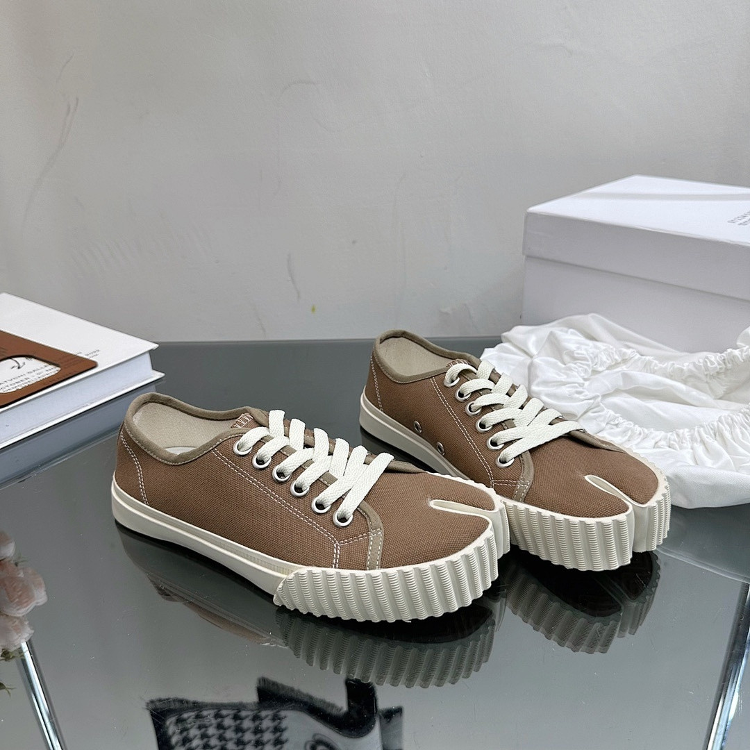 Ma1s0n Marg*e1a SNEAKER