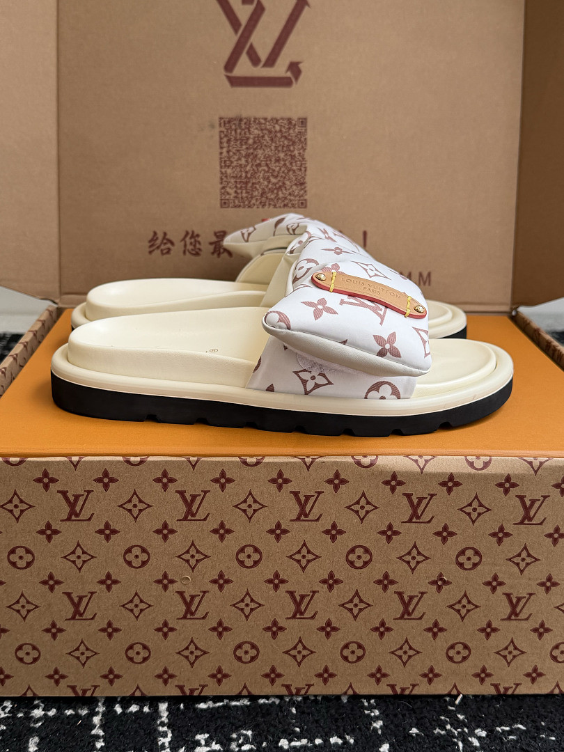 LVT SANDALS