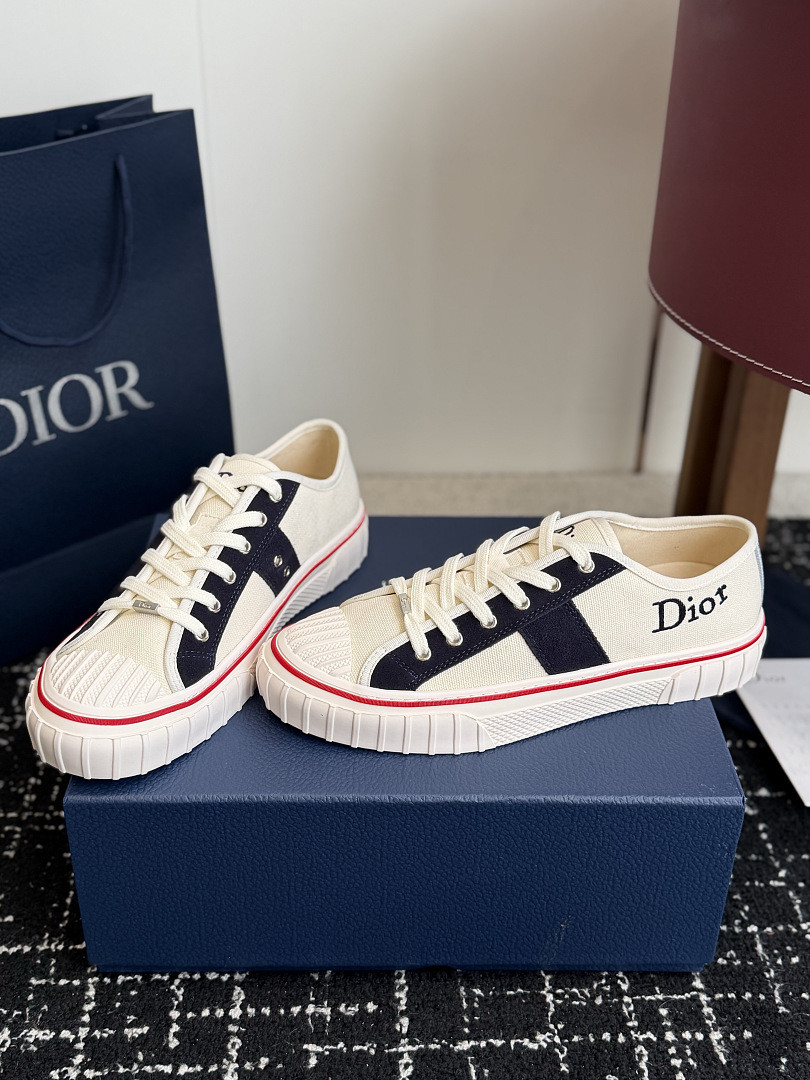DIO* SNEAKER