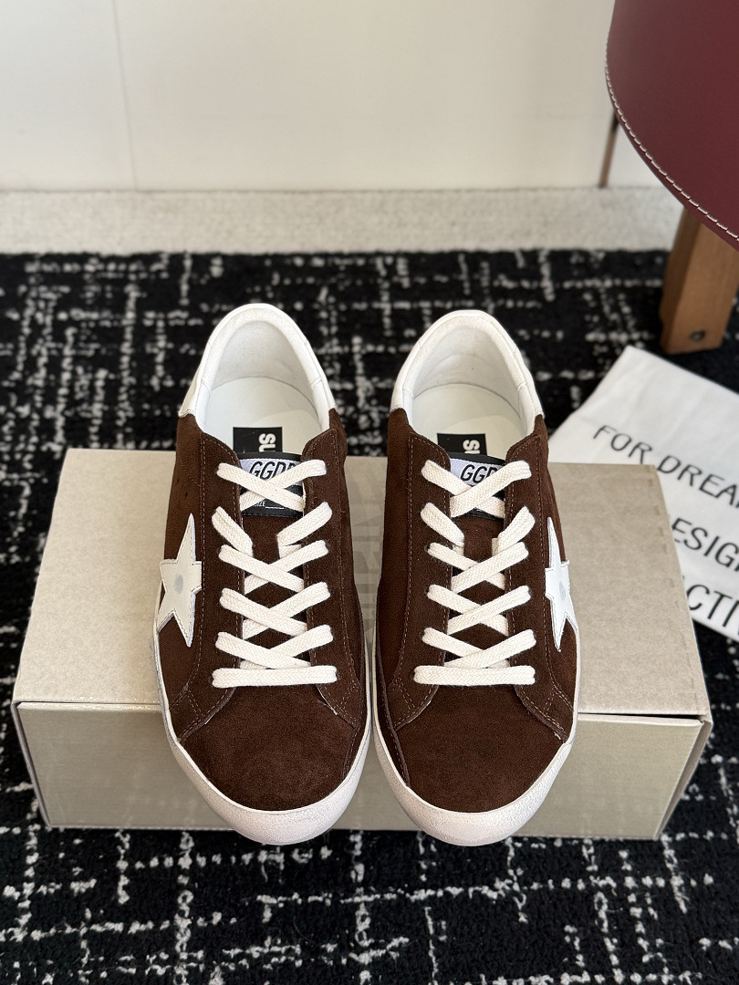 GGDB SNEAKER