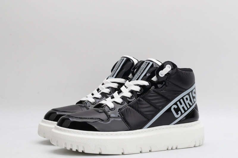 dio* sneaker