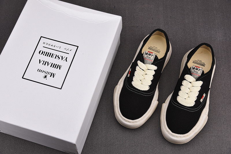 maison mihara yasuhiro sneaker