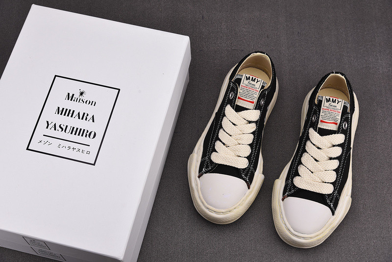 maison mihara yasuhiro sneaker