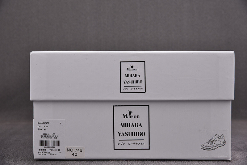 maison mihara yasuhiro sneaker