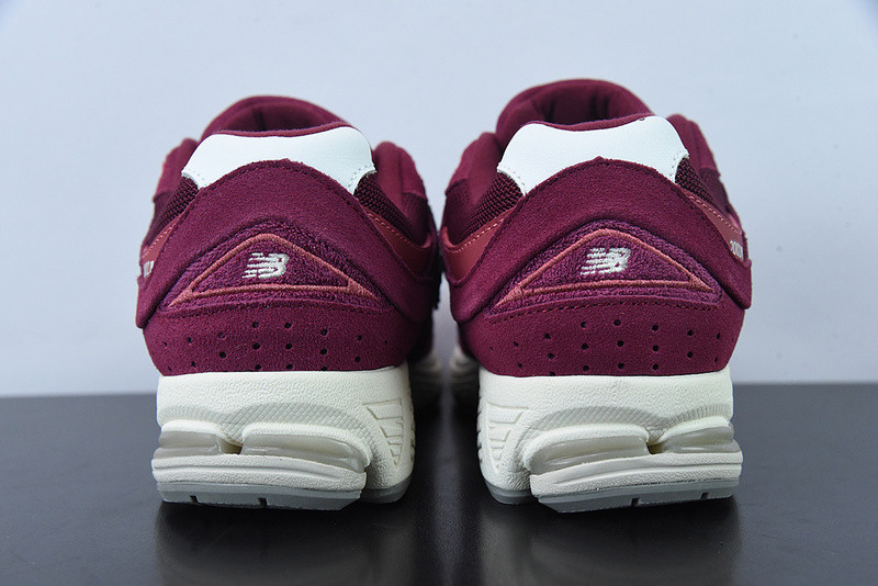new balance sneaker