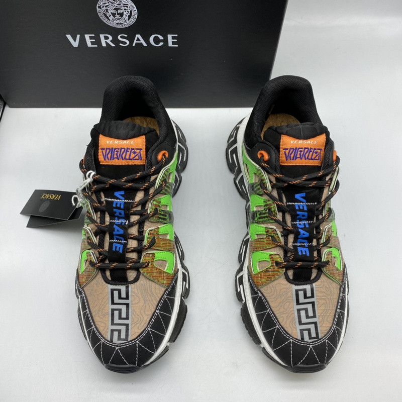 vs chain reaction sneakers