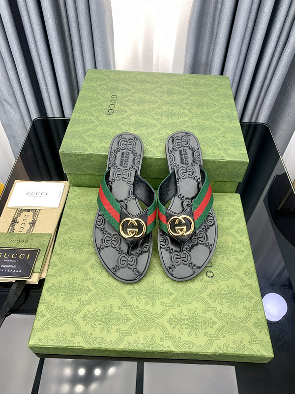 g*u*i sandals